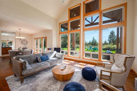 Tiny photo for 20960 Royal Oak Circle, Bend, OR 97701 (MLS # 220223128)