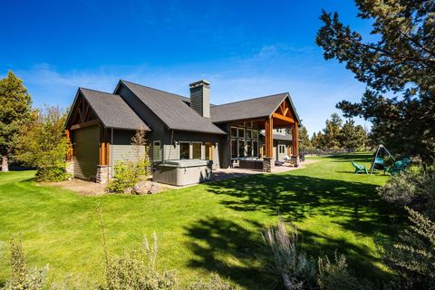 Tiny photo for 20960 Royal Oak Circle, Bend, OR 97701 (MLS # 220223128)