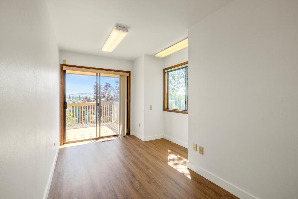 Klamath Falls -Nob Hill - Residential