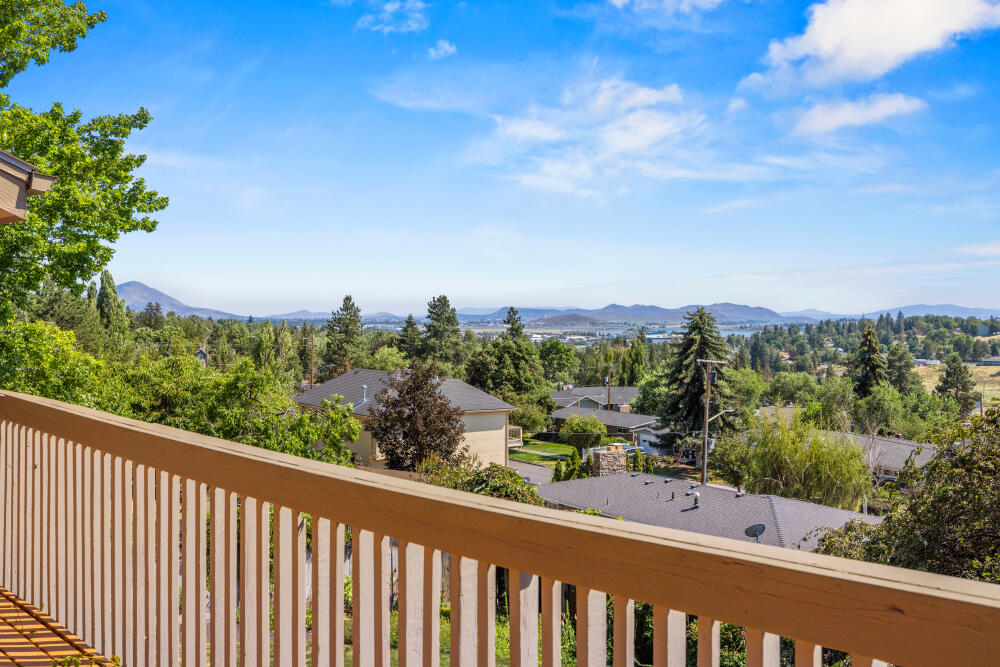 Klamath Falls -Nob Hill - Residential