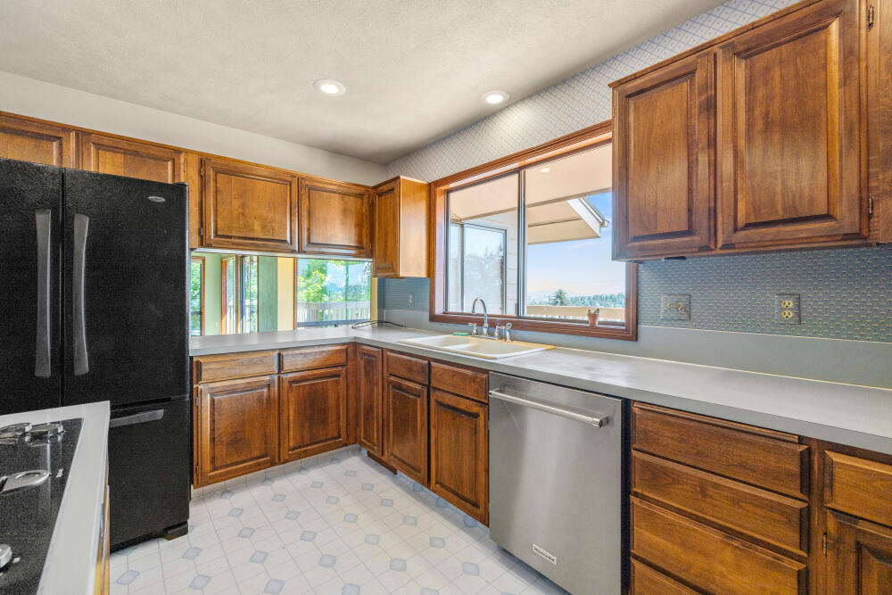 Klamath Falls -Nob Hill - Residential