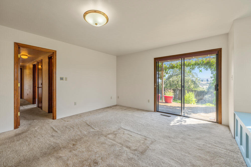 Klamath Falls -Nob Hill - Residential