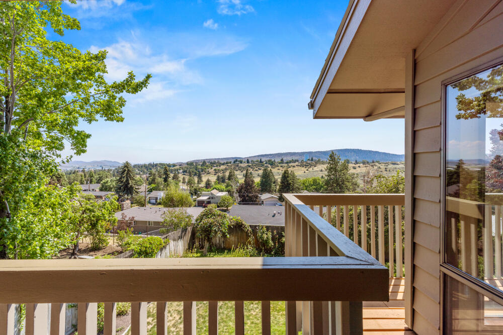 Klamath Falls -Nob Hill - Residential