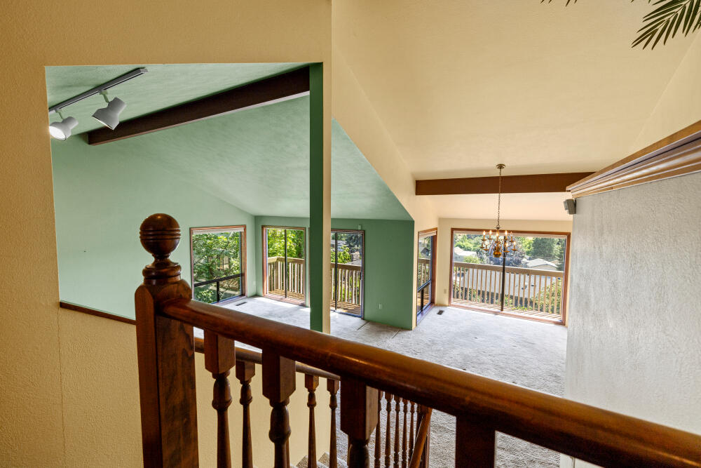 Klamath Falls -Nob Hill - Residential