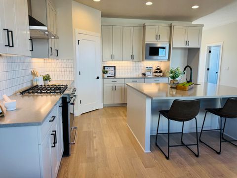 Tiny photo for 21405 SE Krakatoa Court #Lot 106, Bend, OR 97702 (MLS # 220220197)