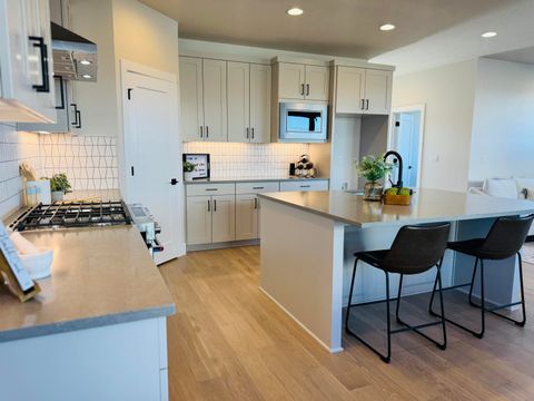 Tiny photo for 21405 SE Krakatoa Court #Lot 106, Bend, OR 97702 (MLS # 220220197)
