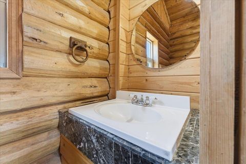 Tiny photo for 19554 SE Osprey Road, Prineville, OR 97754 (MLS # 220217623)