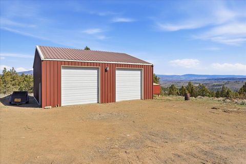 Tiny photo for 19554 SE Osprey Road, Prineville, OR 97754 (MLS # 220217623)