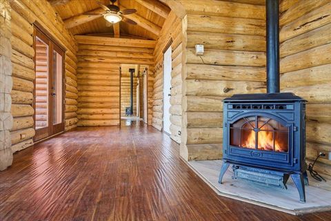 Tiny photo for 19554 SE Osprey Road, Prineville, OR 97754 (MLS # 220217623)