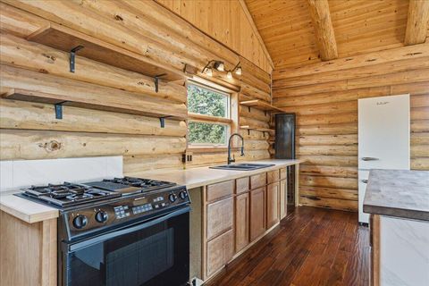 Tiny photo for 19554 SE Osprey Road, Prineville, OR 97754 (MLS # 220217623)