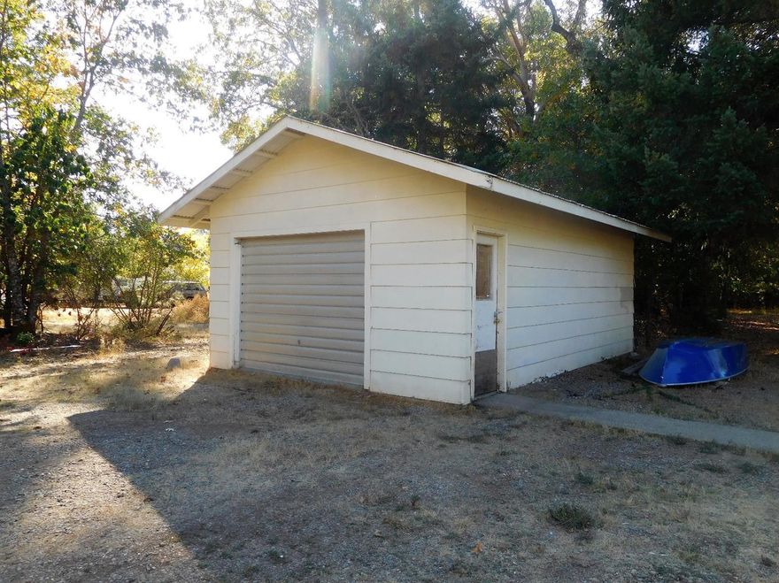 Very pretty, level 3.15 acres, simi private, out in the country. it is close to all town conveniences and schools, churches, senior center & more. There is power & phone to the home-site, which is still operational. Property has been surveyed, partially fenced. The big bonus is the owner is including a 2007 5th wheel 33 l/2', which is in excellent condition. This one wont last long!