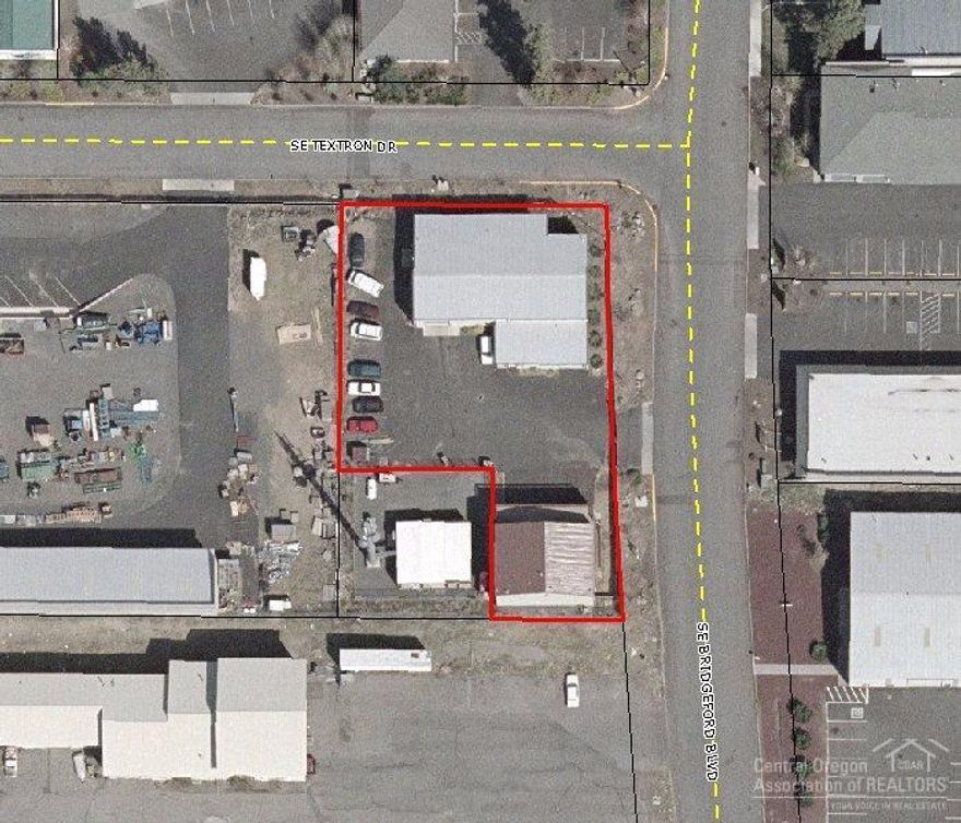 100% Multi-tenant leased investment (includes NNN land Leased Cell Tower). Corner lot, Fully Fenced, two separate tax lots.