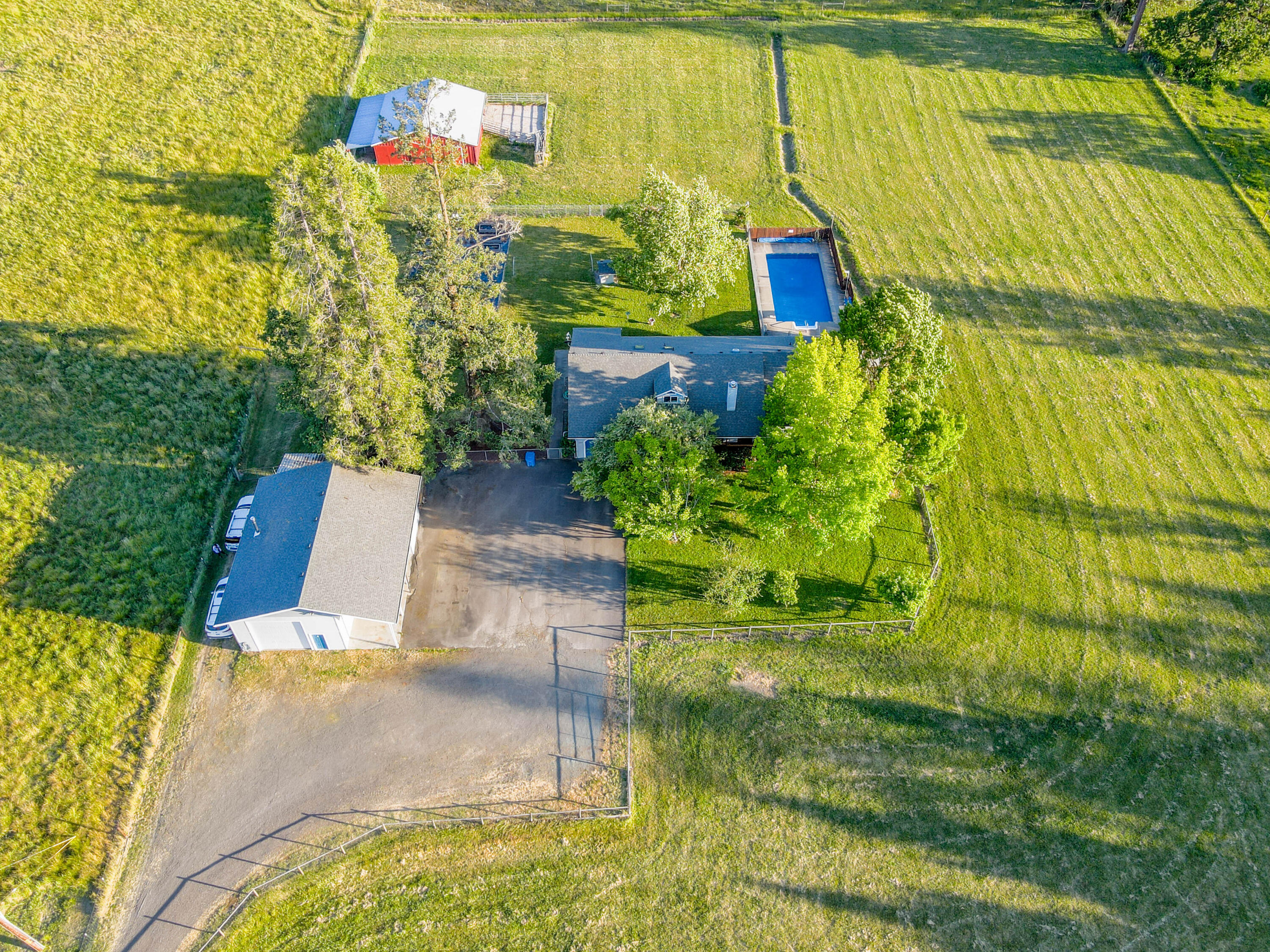 3317 Leonard Road