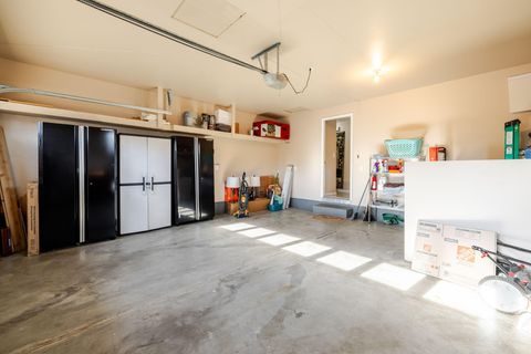 Tiny photo for 2142 NE Monterey Avenue, Bend, OR 97701 (MLS # 220214866)