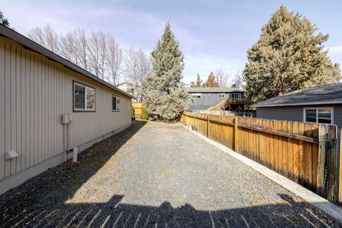 Tiny photo for 2142 NE Monterey Avenue, Bend, OR 97701 (MLS # 220214866)