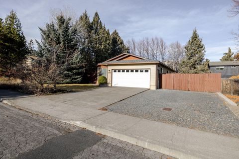 Tiny photo for 2142 NE Monterey Avenue, Bend, OR 97701 (MLS # 220214866)