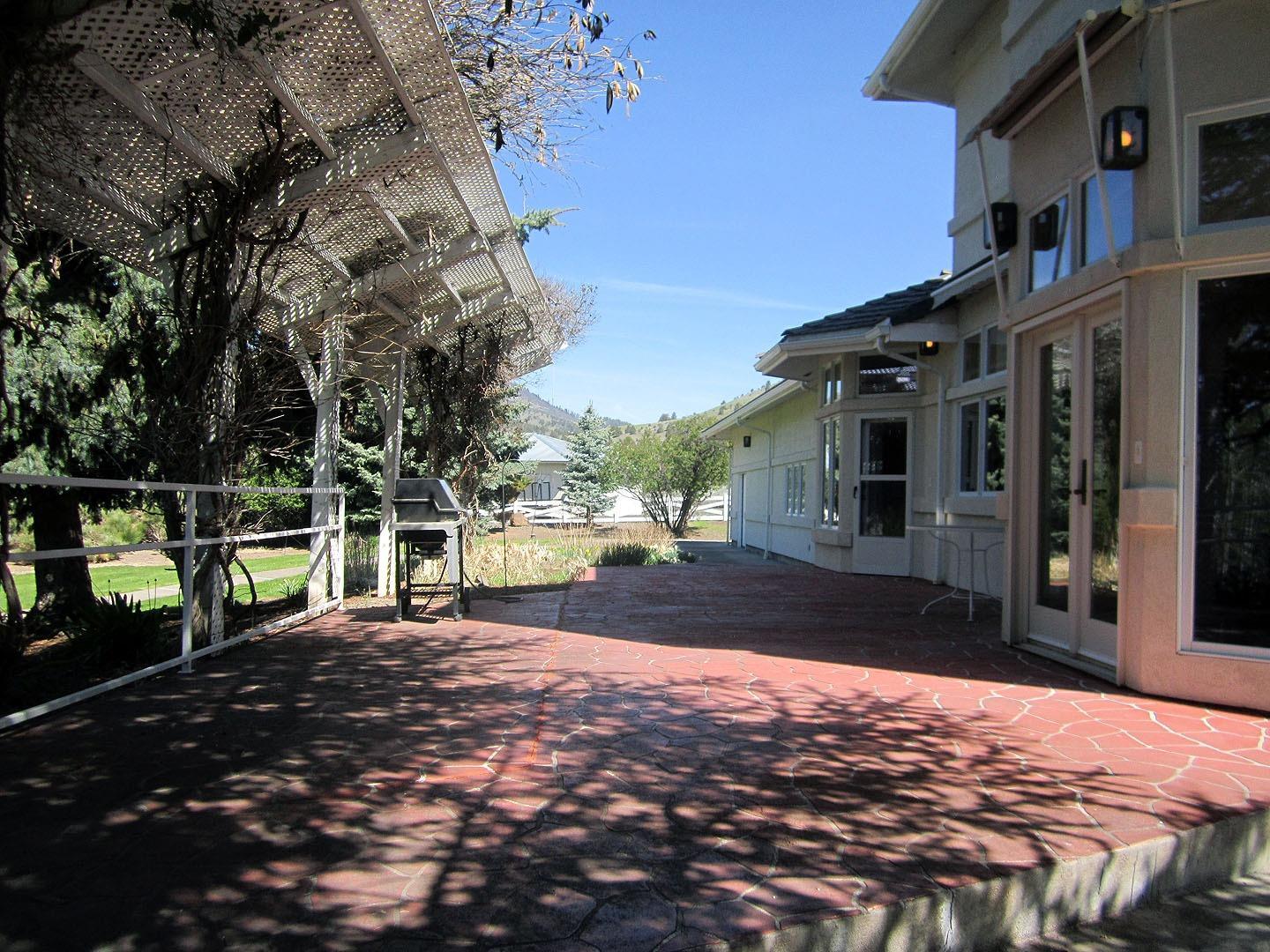 Shield Crest - Residential