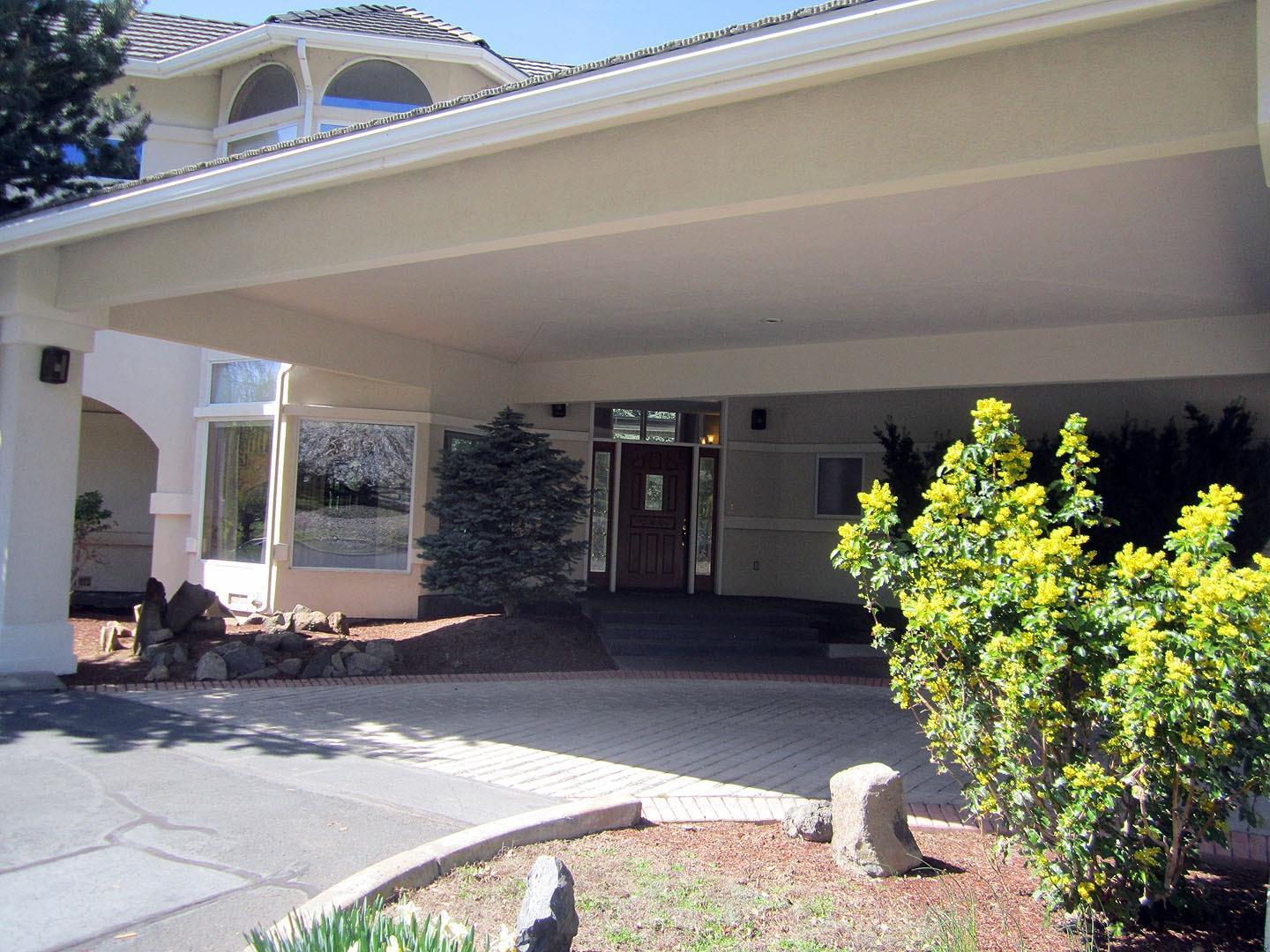 Shield Crest - Residential