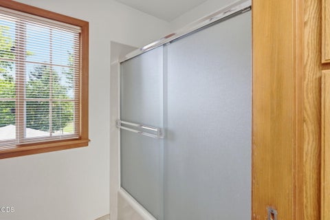 Tiny photo for 575 Pavillian Drive, Grants Pass, OR 97526 (MLS # 220227328)