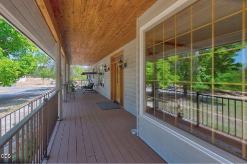 Tiny photo for 575 Pavillian Drive, Grants Pass, OR 97526 (MLS # 220227328)