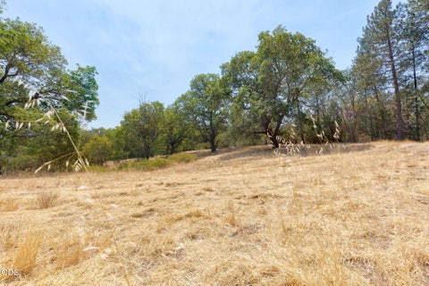 Tiny photo for 575 Pavillian Drive, Grants Pass, OR 97526 (MLS # 220227328)