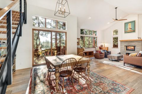 Tiny photo for 61389 Campbell Court, Bend, OR 97702 (MLS # 220212394)