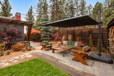 Tiny photo for 61389 Campbell Court, Bend, OR 97702 (MLS # 220212394)