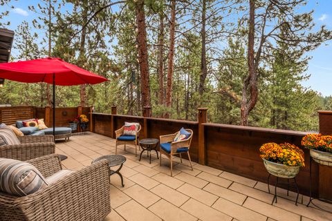 Tiny photo for 61389 Campbell Court, Bend, OR 97702 (MLS # 220212394)