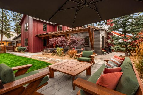 Tiny photo for 61389 Campbell Court, Bend, OR 97702 (MLS # 220212394)