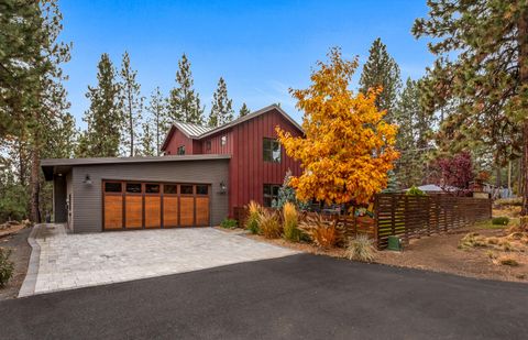 Tiny photo for 61389 Campbell Court, Bend, OR 97702 (MLS # 220212394)