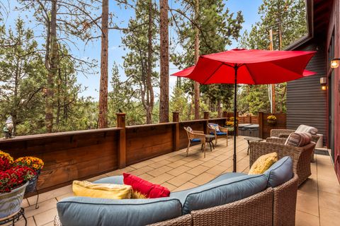 Tiny photo for 61389 Campbell Court, Bend, OR 97702 (MLS # 220212394)