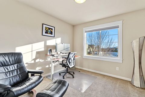 Tiny photo for 20670 Comet Court, Bend, OR 97701 (MLS # 220212783)