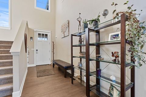 Tiny photo for 20670 Comet Court, Bend, OR 97701 (MLS # 220212783)