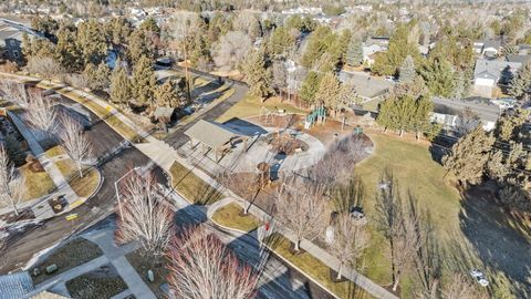 Tiny photo for 20670 Comet Court, Bend, OR 97701 (MLS # 220212783)