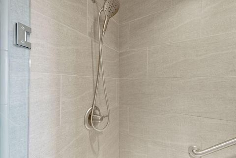 Tiny photo for 20670 Comet Court, Bend, OR 97701 (MLS # 220212783)