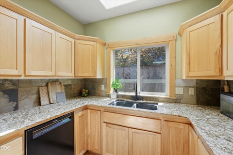 Tiny photo for 61390 Merriewood Court, Bend, OR 97702 (MLS # 220227467)