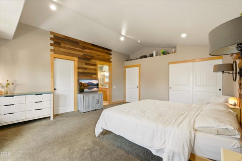 Tiny photo for 61390 Merriewood Court, Bend, OR 97702 (MLS # 220227467)
