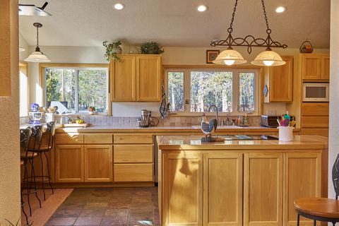 Tiny photo for 17277 Willow Court, Bend, OR 97707 (MLS # 220215511)