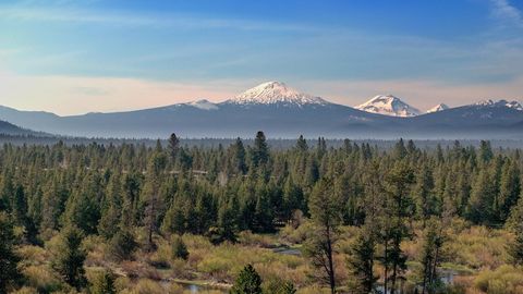 Tiny photo for 17277 Willow Court, Bend, OR 97707 (MLS # 220215511)