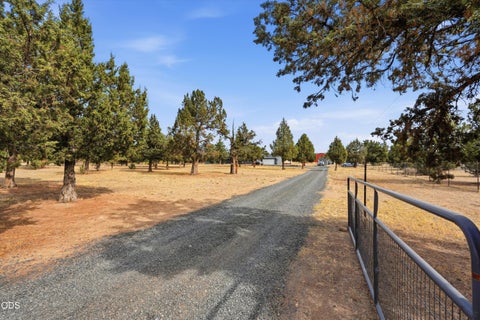Tiny photo for 15886 SE Cahvilla Road, Prineville, OR 97754 (MLS # 220229991)
