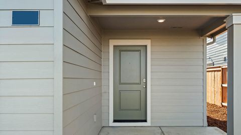 Tiny photo for 2601 Steadman Avenue, Medford, OR 97501 (MLS # 220213160)