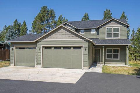 Tiny photo for 55967 Wood Duck Drive, Bend, OR 97707 (MLS # 220214808)
