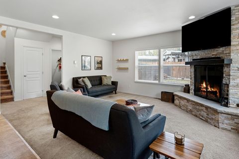 Tiny photo for 55967 Wood Duck Drive, Bend, OR 97707 (MLS # 220214808)