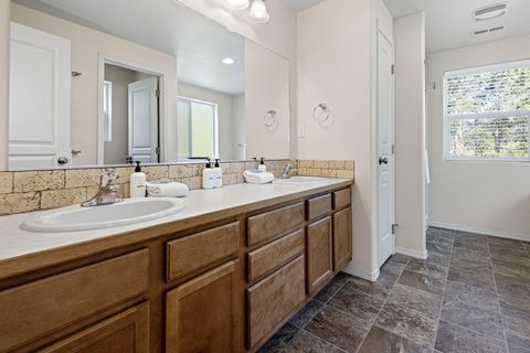 Tiny photo for 55967 Wood Duck Drive, Bend, OR 97707 (MLS # 220214808)