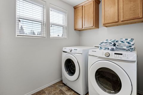 Tiny photo for 55967 Wood Duck Drive, Bend, OR 97707 (MLS # 220214808)