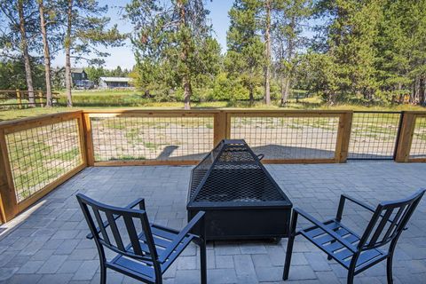 Tiny photo for 55967 Wood Duck Drive, Bend, OR 97707 (MLS # 220214808)