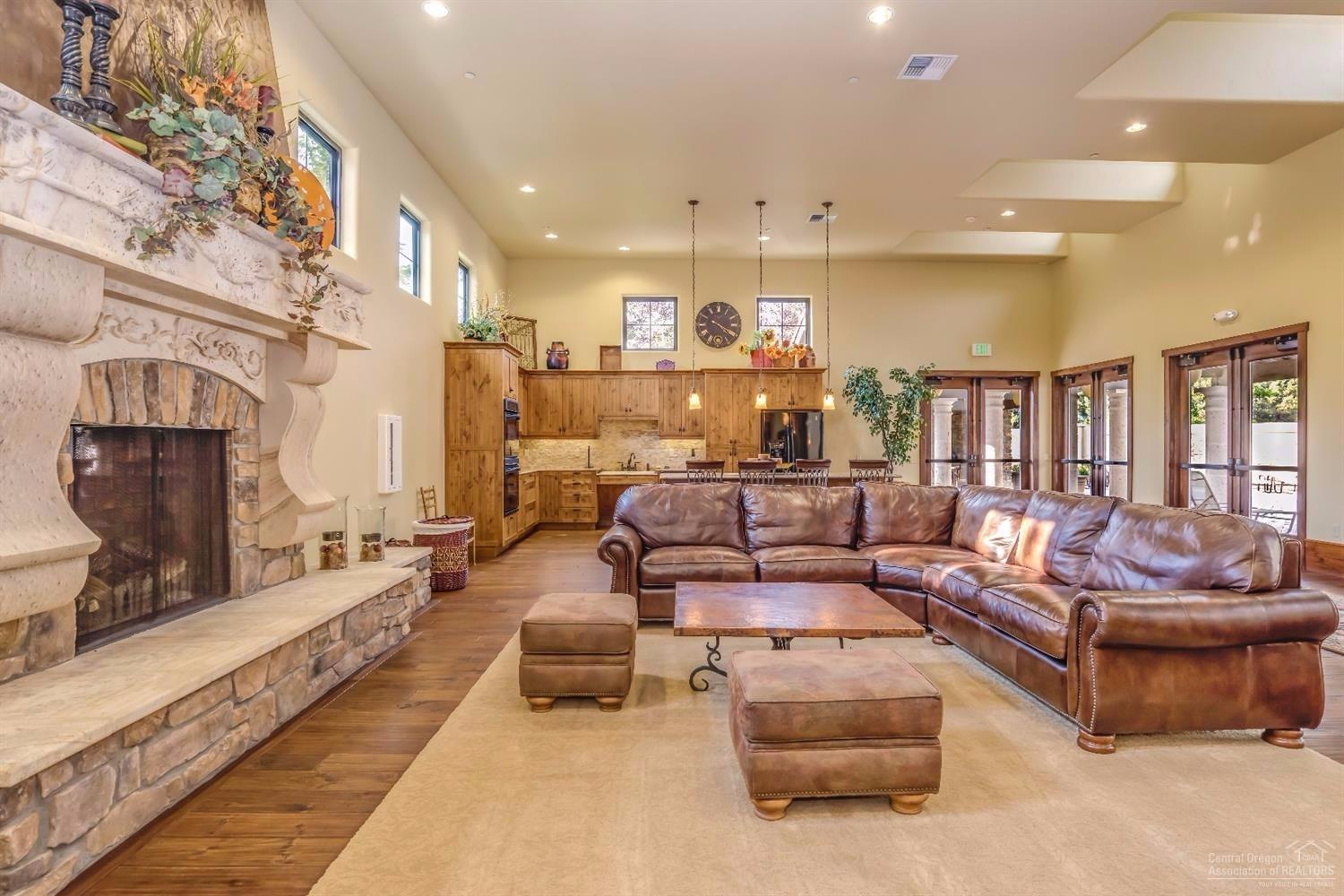 Tuscany Pines - Residential