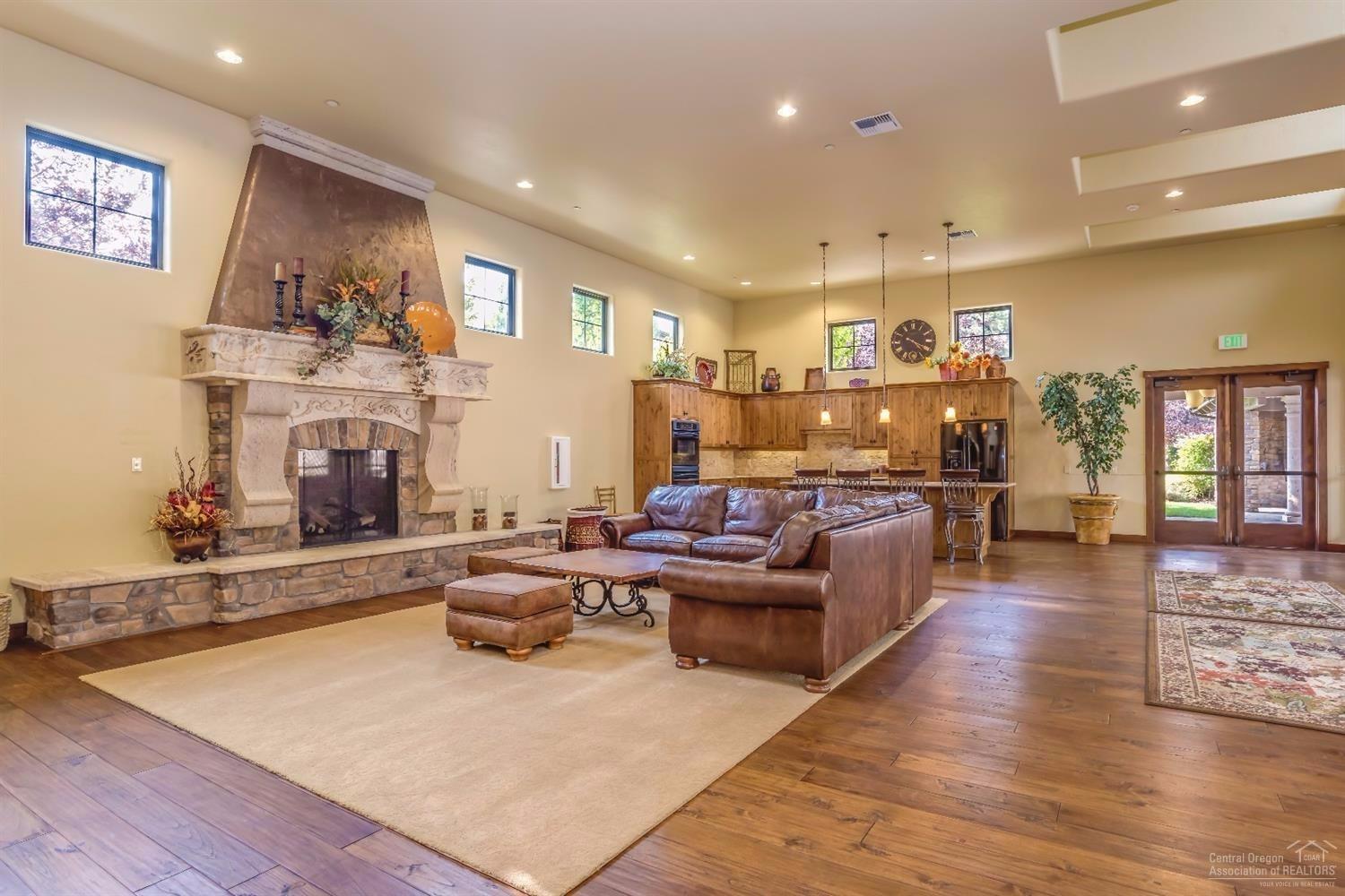 Tuscany Pines - Residential