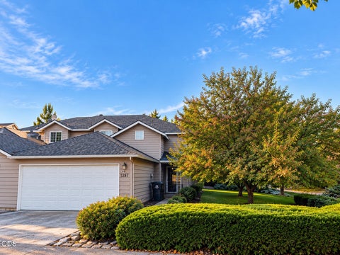 Photo of 1295 NE Purcell Boulevard #1C, Bend, OR 97701 (MLS # 220229707)