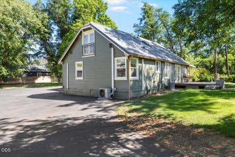 Tiny photo for 1833 2nd Avenue, Gold Hill, OR 97525 (MLS # 220224547)